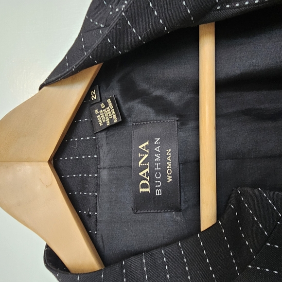 Dana Buchman Black Pinstripe Jacket - Picture 4 of 6